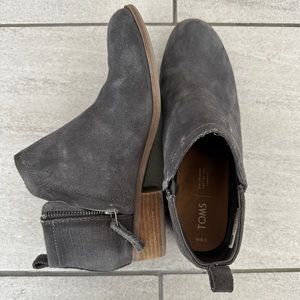 TOMS Deia Suede Ankle Booties
